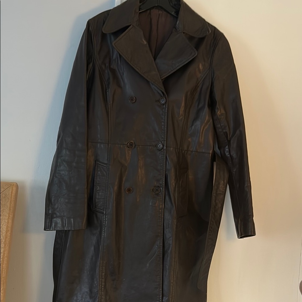 Theory Brown  Trench Coat Elegant Timeless Design. Fit for medium size